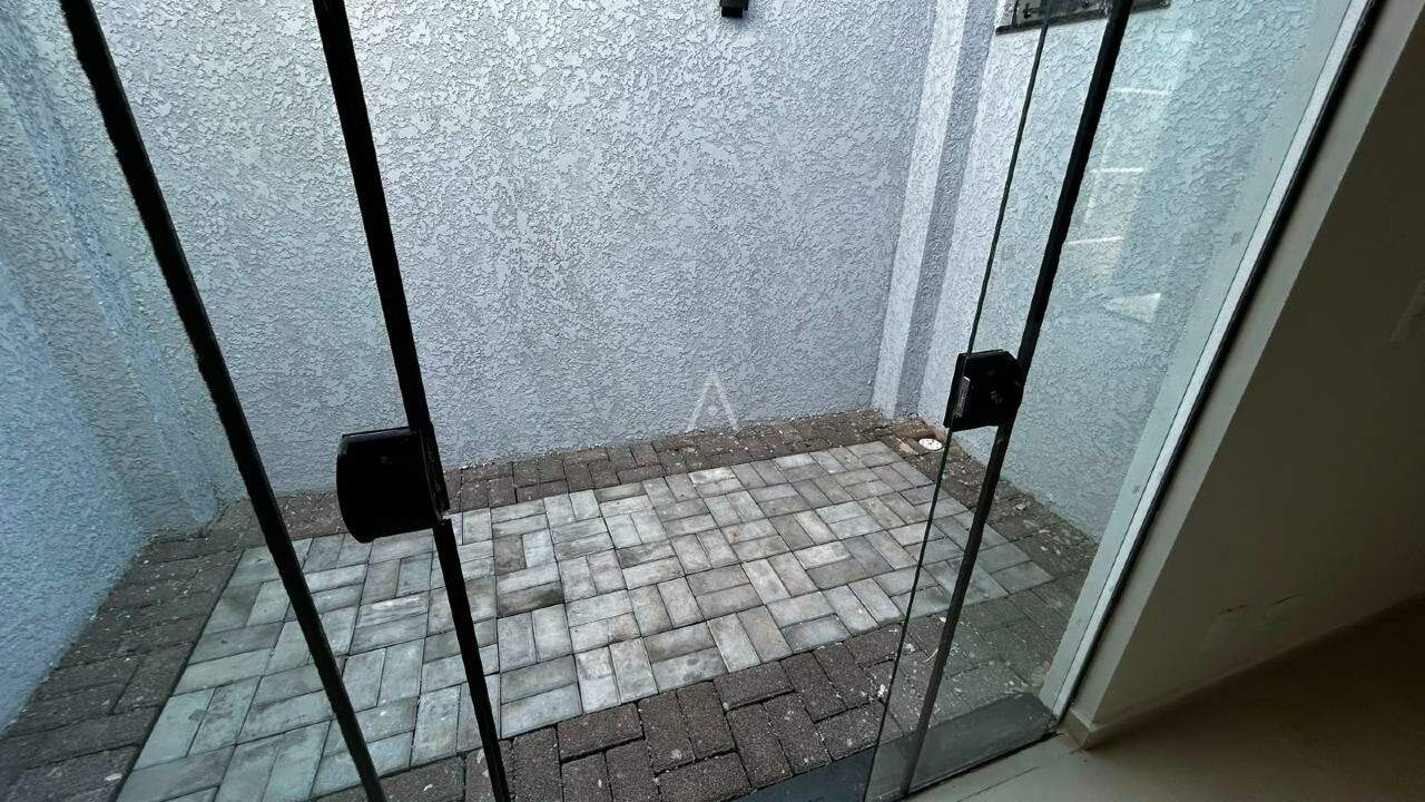 Casa Residencial para à venda no Bairro INTERLAGOS em CASCAVEL: 