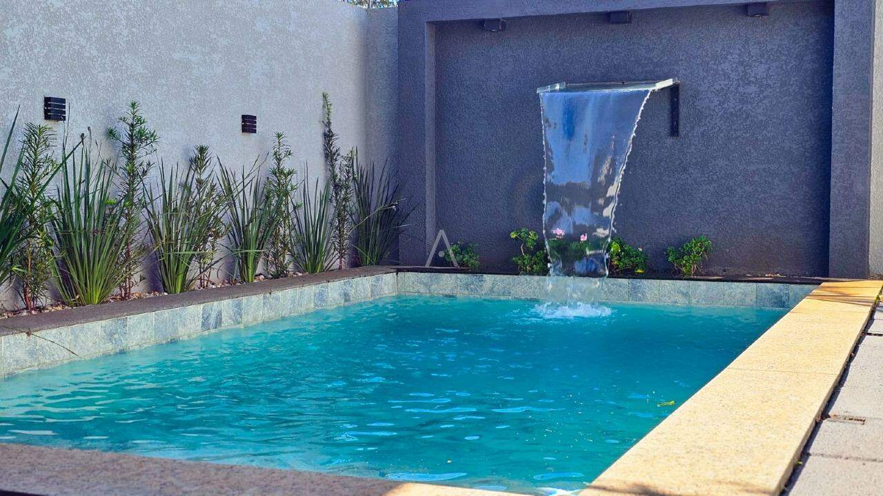 Sobrado para à venda no Bairro tropical 3 em CASCAVEL: