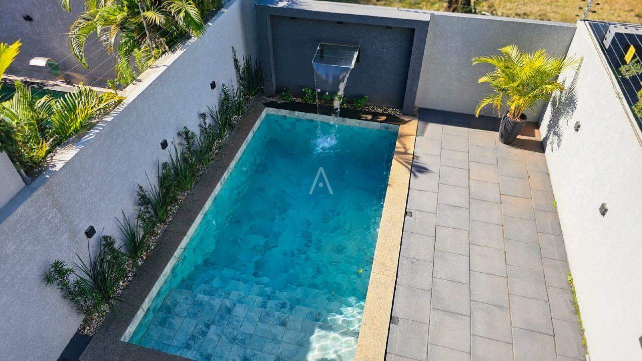 Sobrado para à venda no Bairro tropical 3 em CASCAVEL: