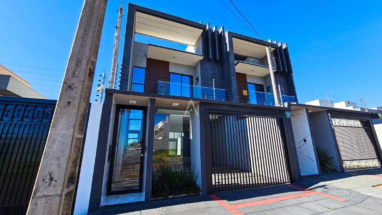 Sobrado para à venda no Bairro tropical 3 em CASCAVEL: 