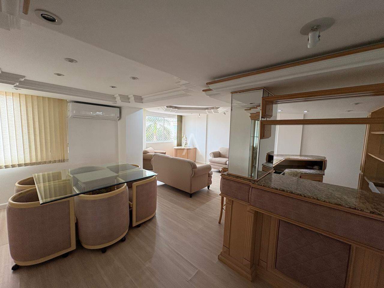 Apartamento para para aluguel no Bairro CENTRO em CASCAVEL: