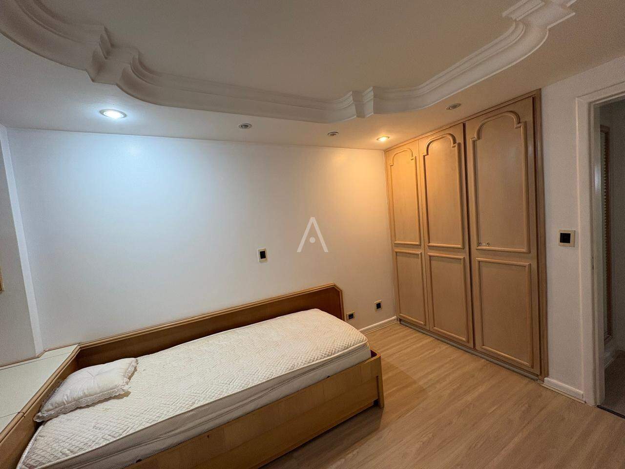 Apartamento para para aluguel no Bairro CENTRO em CASCAVEL: