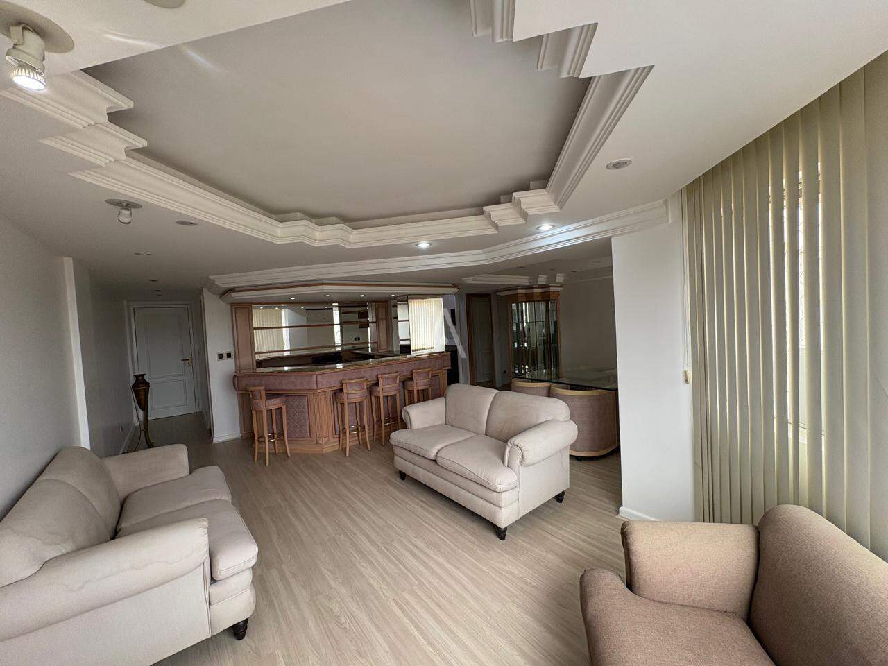 Apartamento para para aluguel no Bairro CENTRO em CASCAVEL: