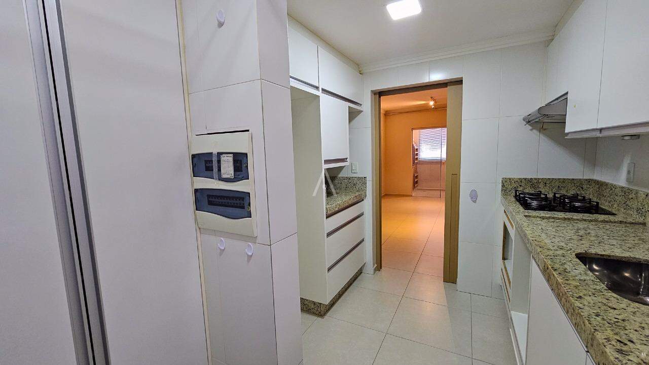 Apartamento para para aluguel no Bairro CENTRO em CASCAVEL: 