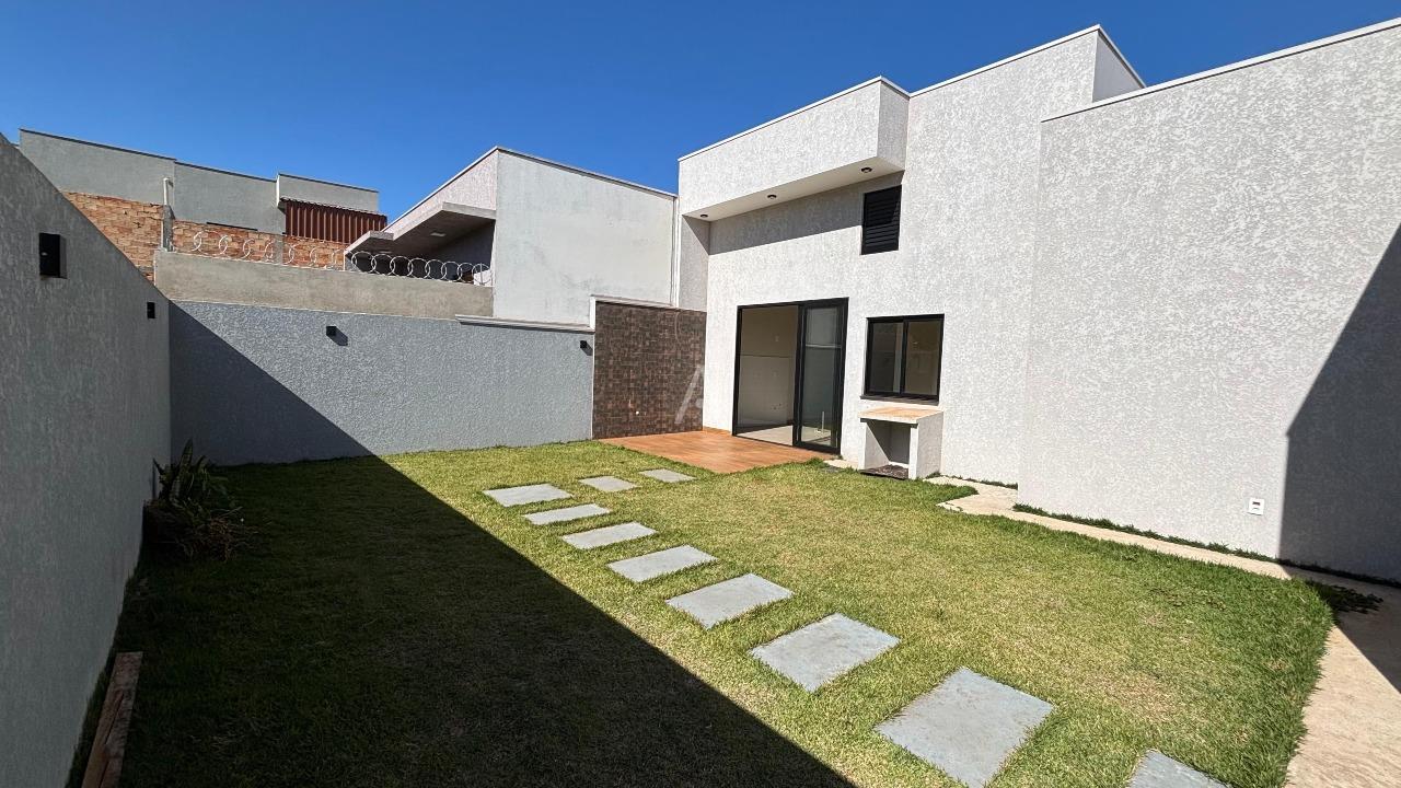 Casa Residencial para à venda no Bairro Jardim Panorama II em TOLEDO: