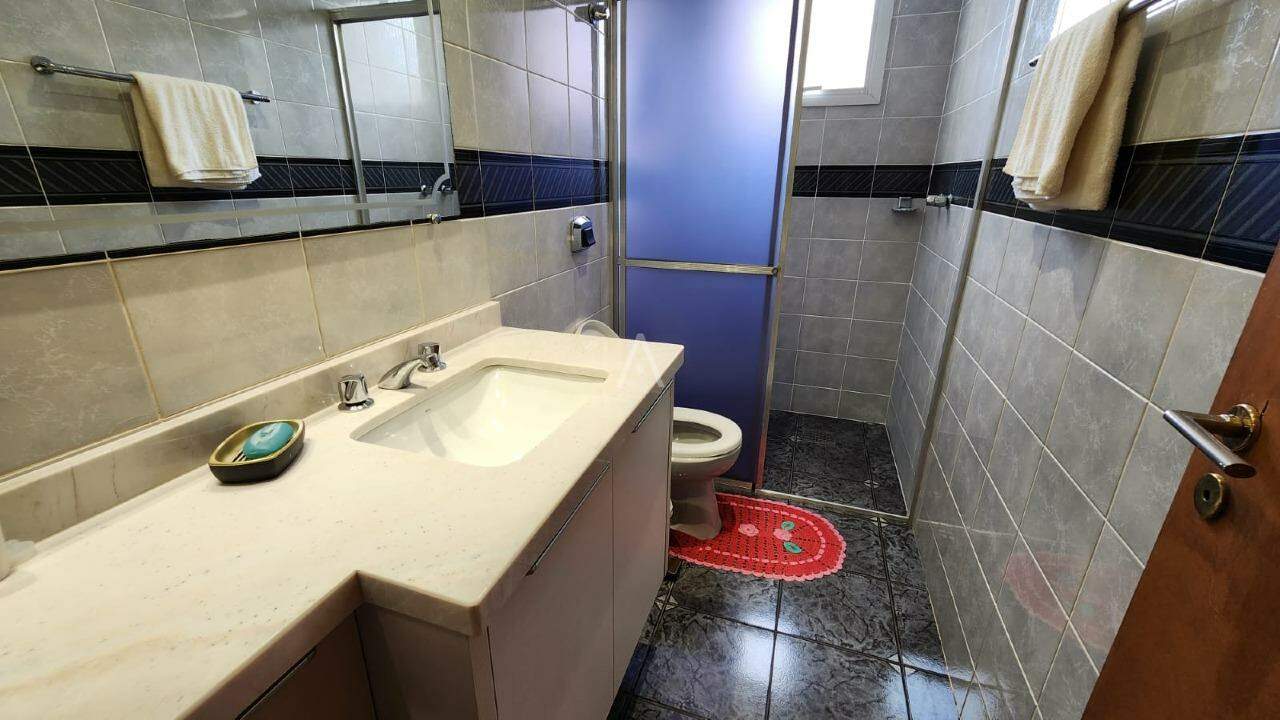 Apartamento para para aluguel no Bairro CENTRO em CASCAVEL: 