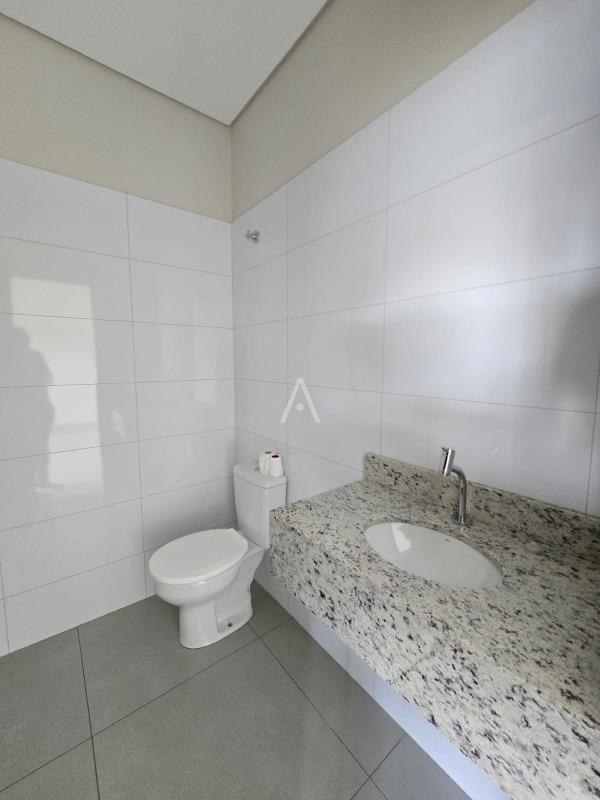Sala Comercial para para aluguel no Bairro JARDIM GISELA em TOLEDO: Lavabo 1