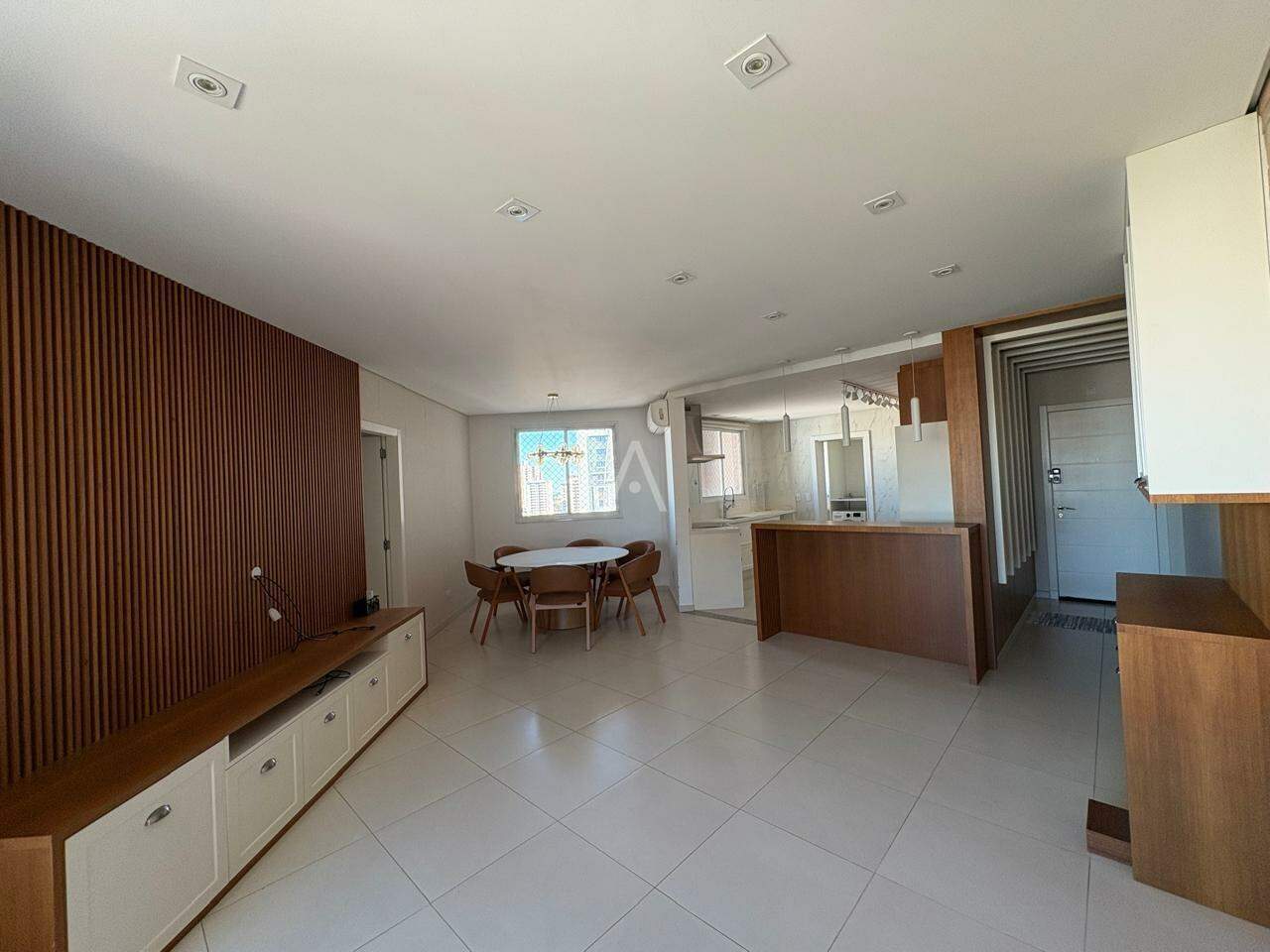 Apartamento para para aluguel no Bairro CENTRO em CASCAVEL: