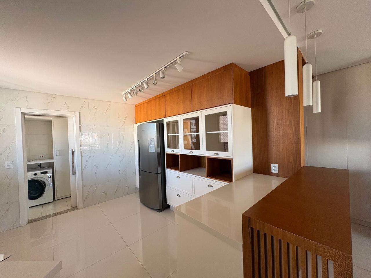 Apartamento para para aluguel no Bairro CENTRO em CASCAVEL: 
