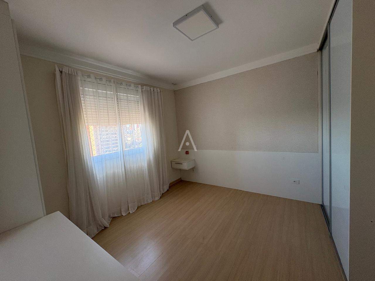 Apartamento para para aluguel no Bairro CENTRO em CASCAVEL: Suíte