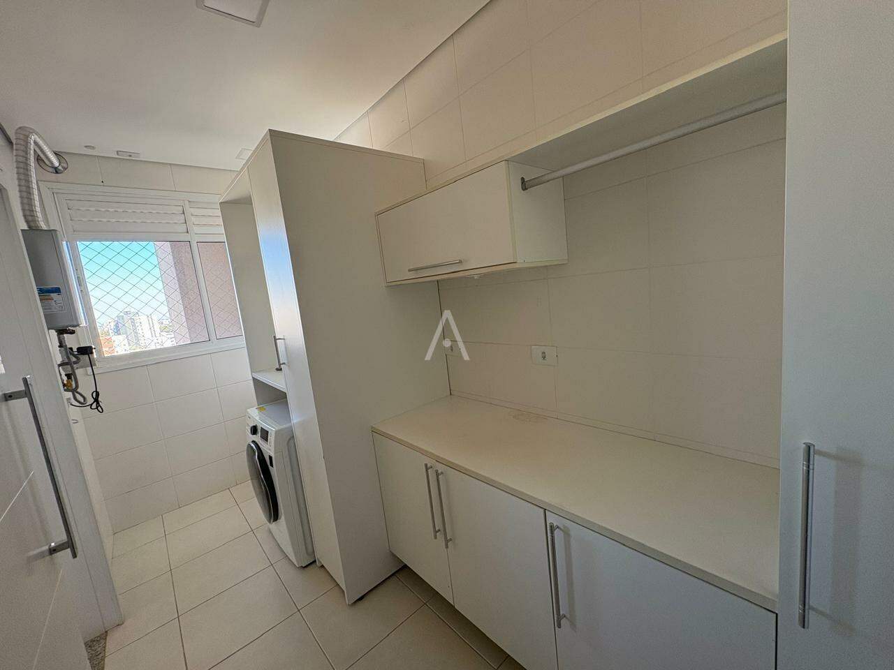 Apartamento para para aluguel no Bairro CENTRO em CASCAVEL: 