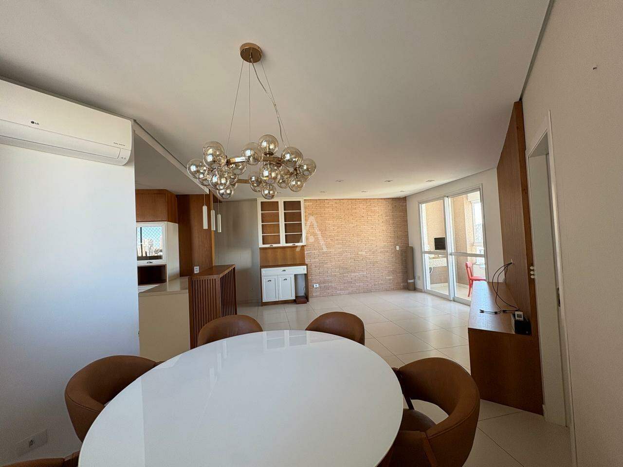 Apartamento para para aluguel no Bairro CENTRO em CASCAVEL: