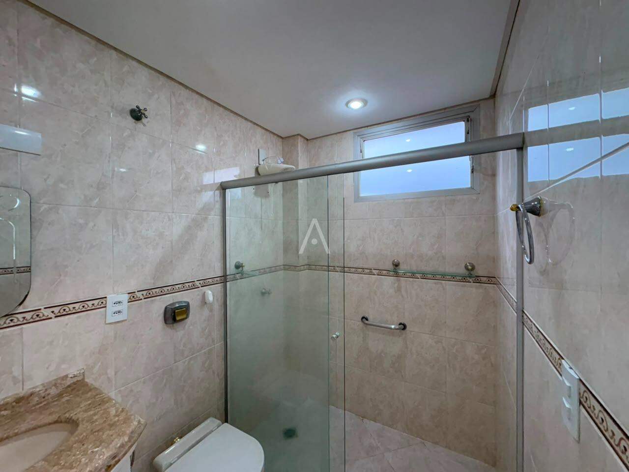 Apartamento para à venda no Bairro CENTRO em CASCAVEL: 