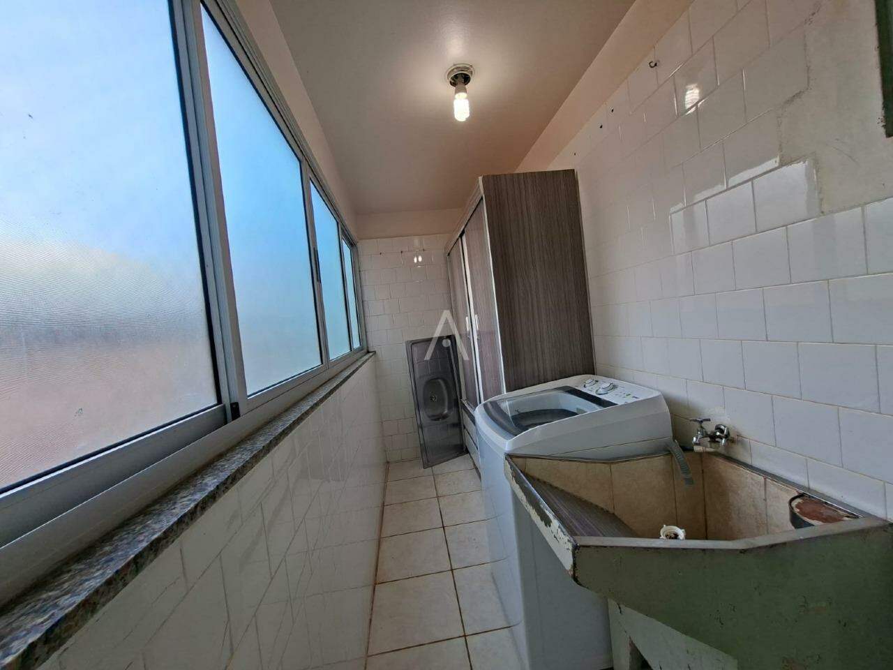 Apartamento para para aluguel no Bairro COQUEIRAL em CASCAVEL: