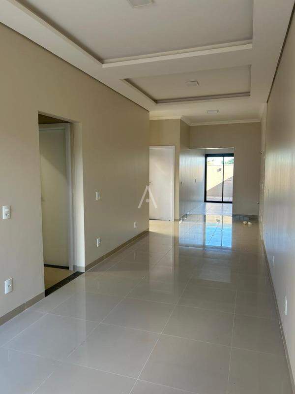 Casa Residencial para à venda no Bairro 14 DE NOVEMBRO em CASCAVEL: 