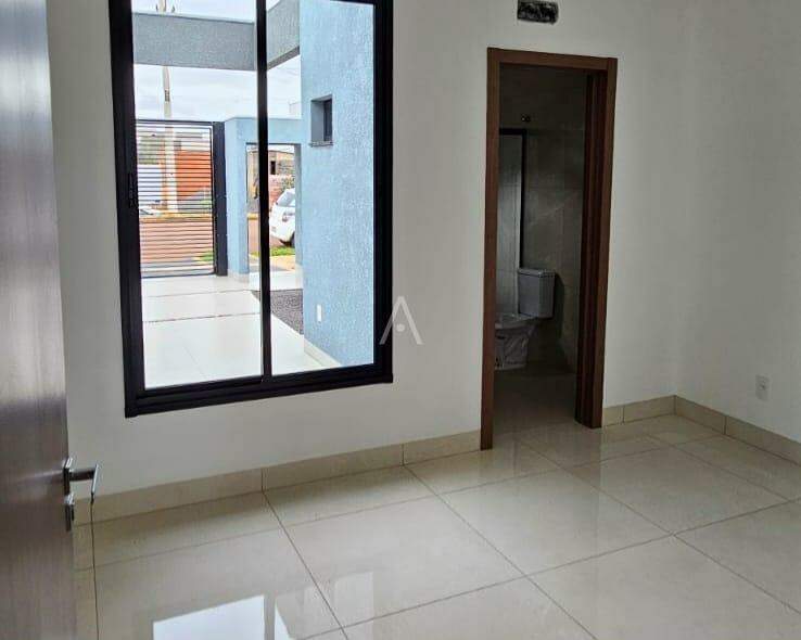 Casa Residencial para à venda no Bairro JARDIM COOPAGRO em TOLEDO: 