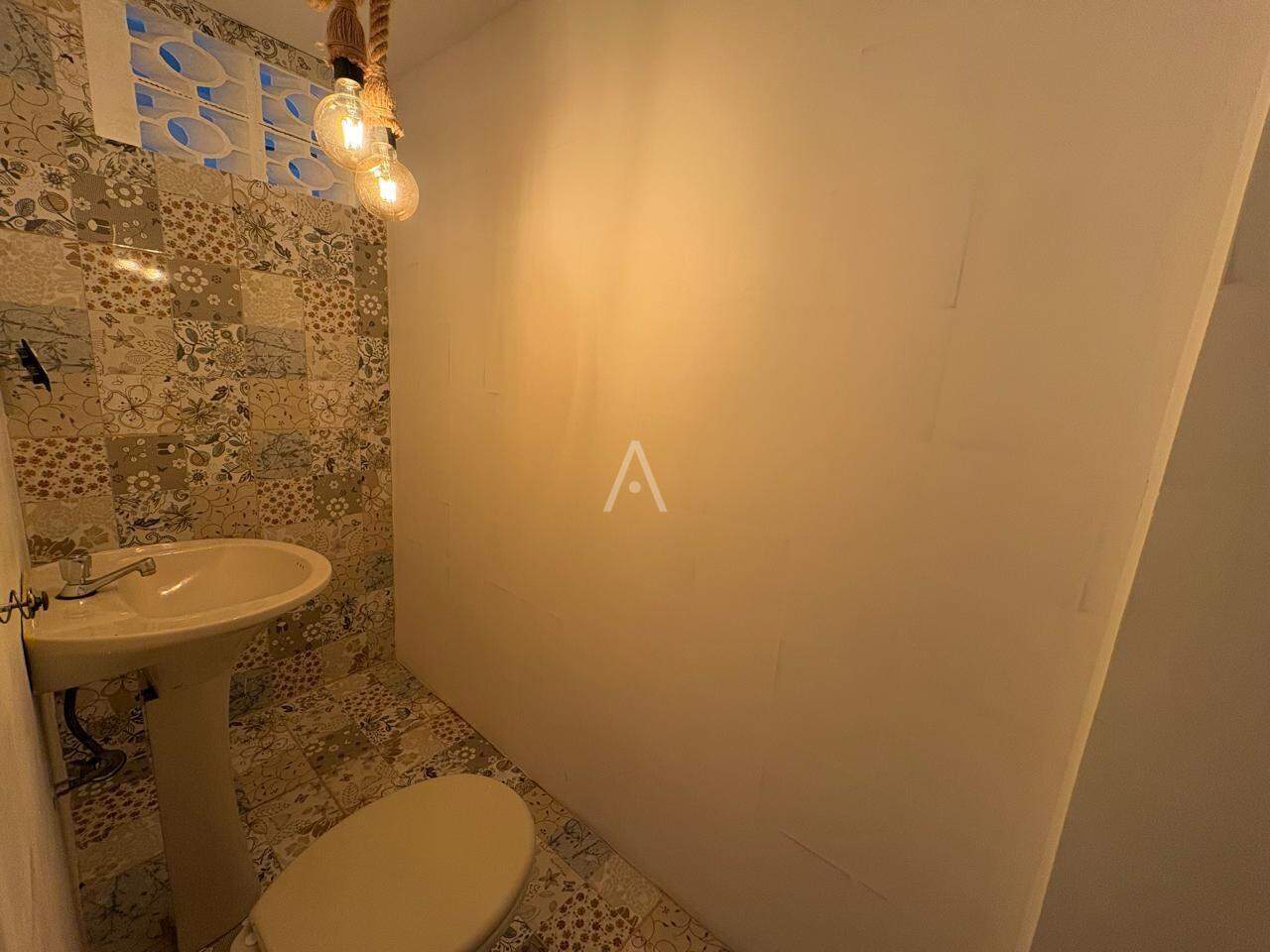 Apartamento para à venda no Bairro CENTRO em CASCAVEL: Lavabo