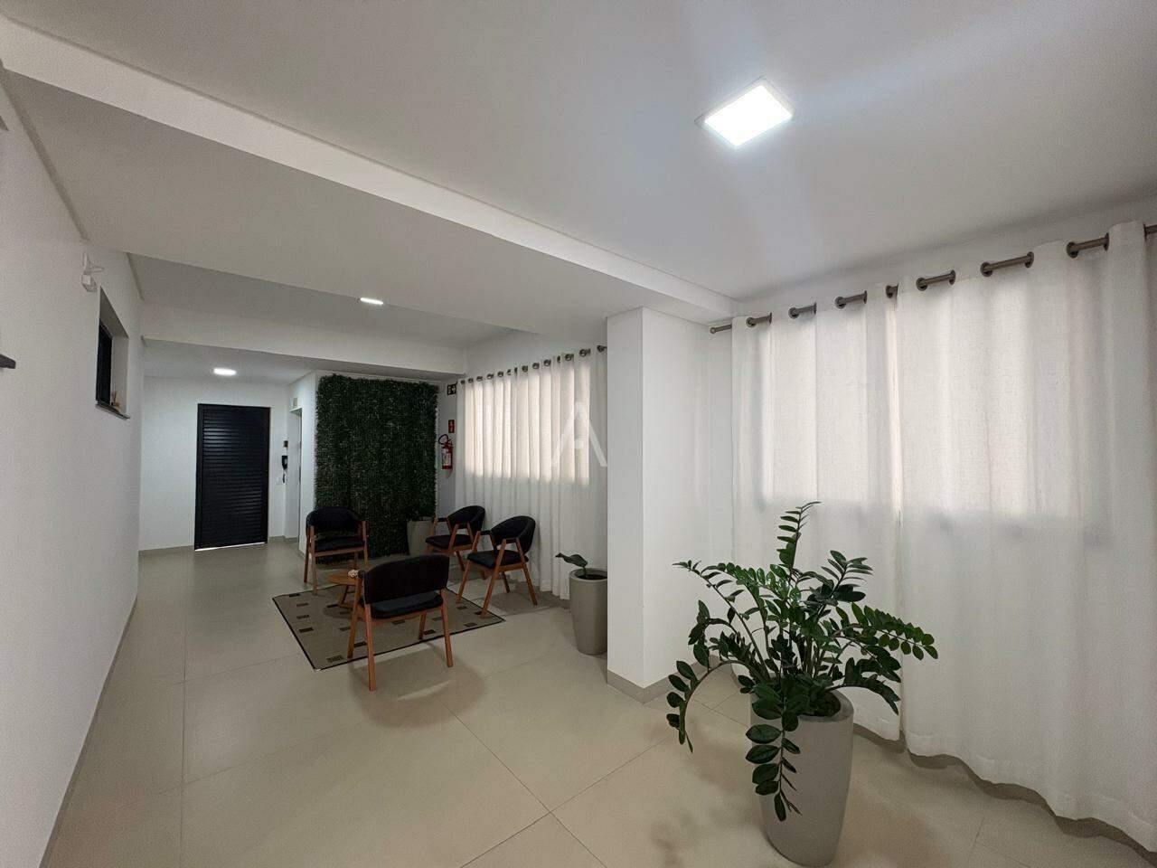 Apartamento para para aluguel no Bairro CENTRO em CASCAVEL: 