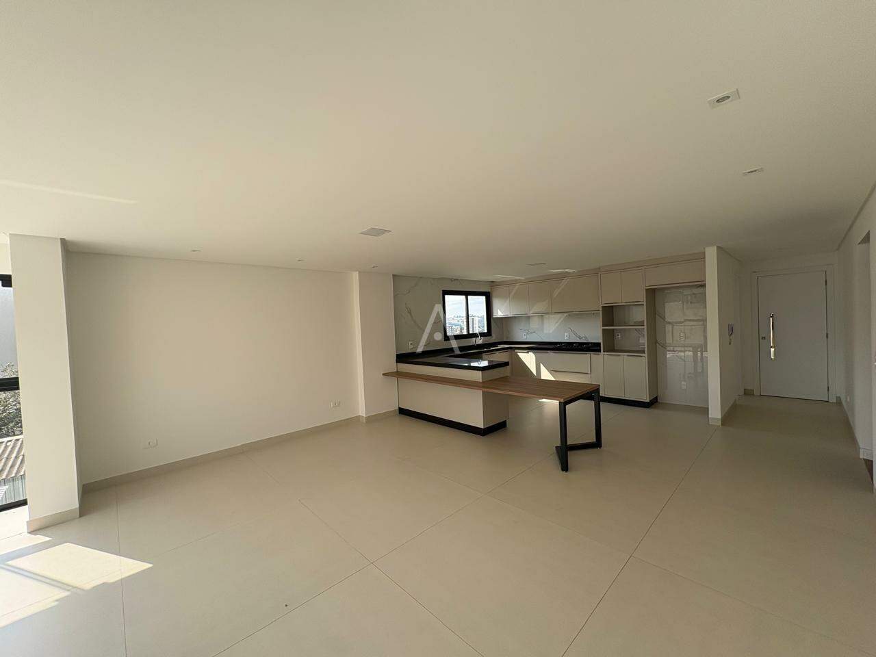 Apartamento para para aluguel no Bairro CENTRO em CASCAVEL: 