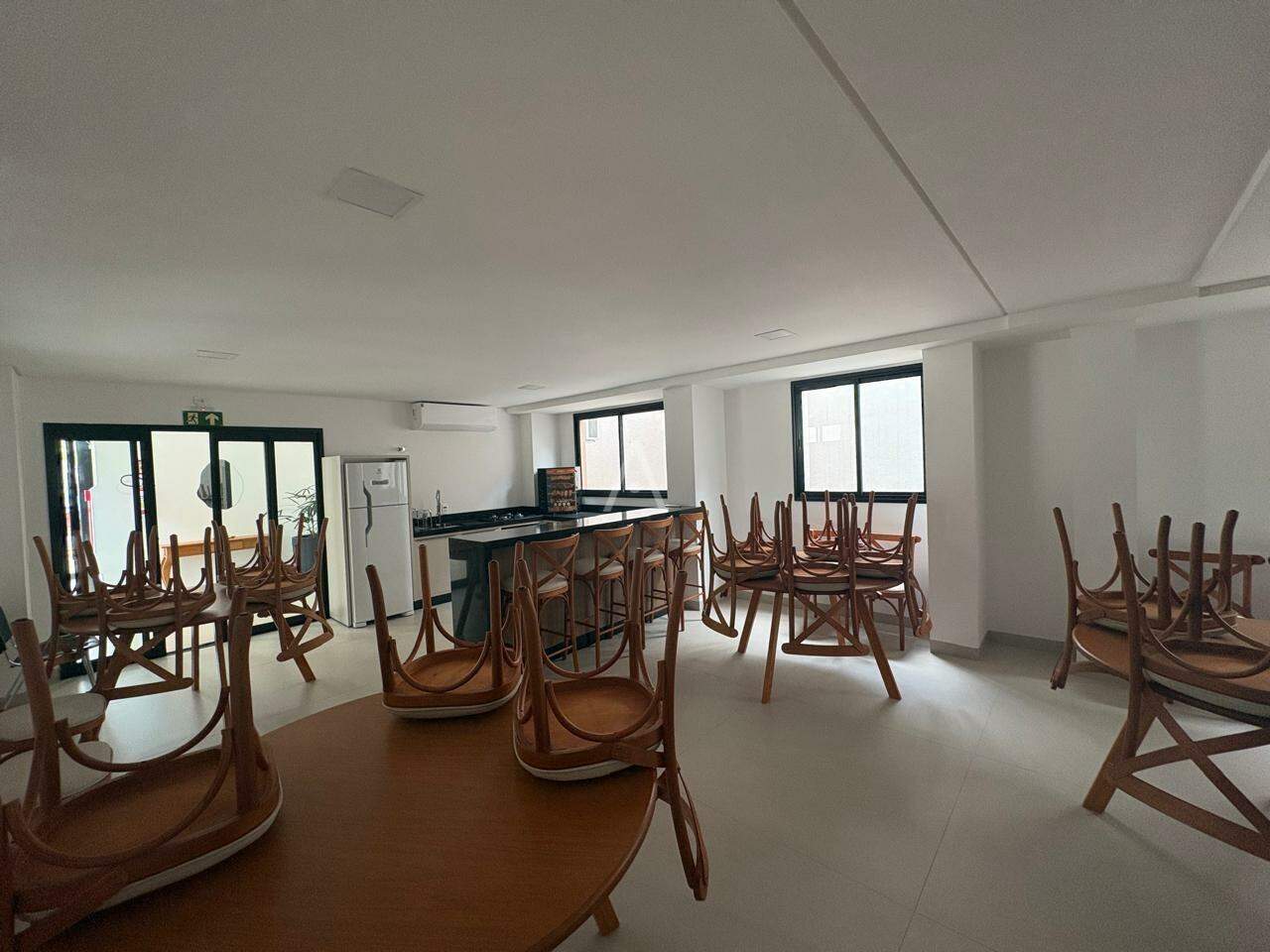 Apartamento para para aluguel no Bairro CENTRO em CASCAVEL: Salão de festa