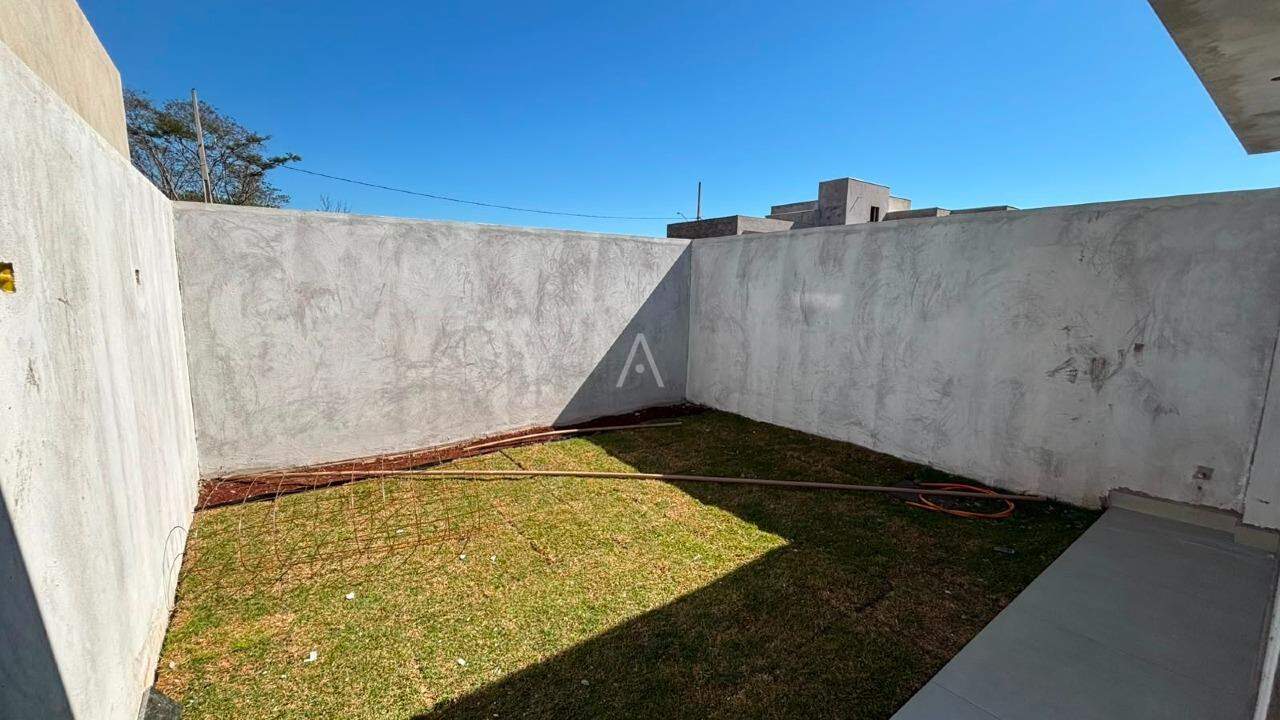 Casa Residencial para à venda no Bairro JARDIM COOPAGRO em TOLEDO: