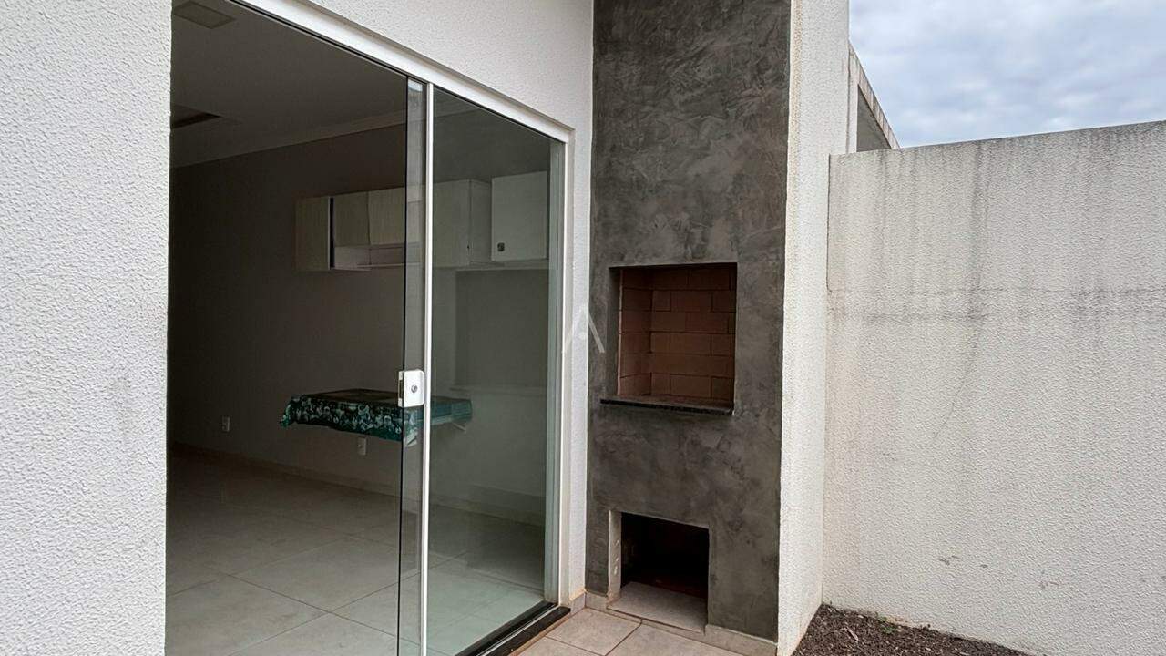Casa Residencial para à venda no Bairro JARDIM COOPAGRO em TOLEDO: 