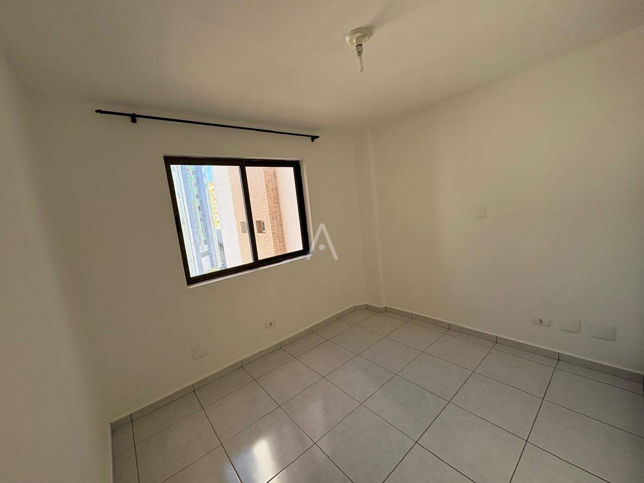 Apartamento para à venda no Bairro CENTRO em CASCAVEL: 1 Dormitório
