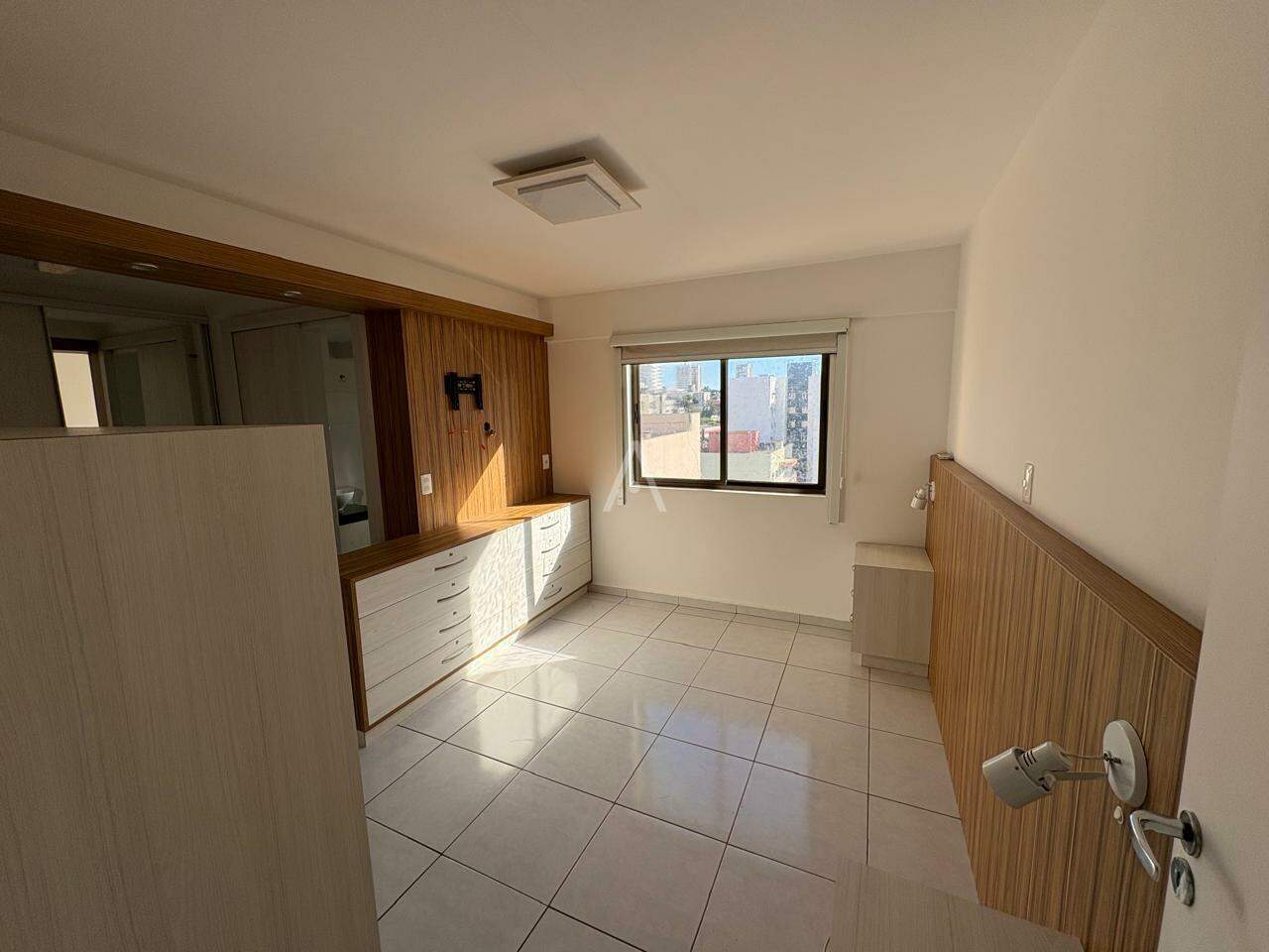 Apartamento para à venda no Bairro CENTRO em CASCAVEL: Suite