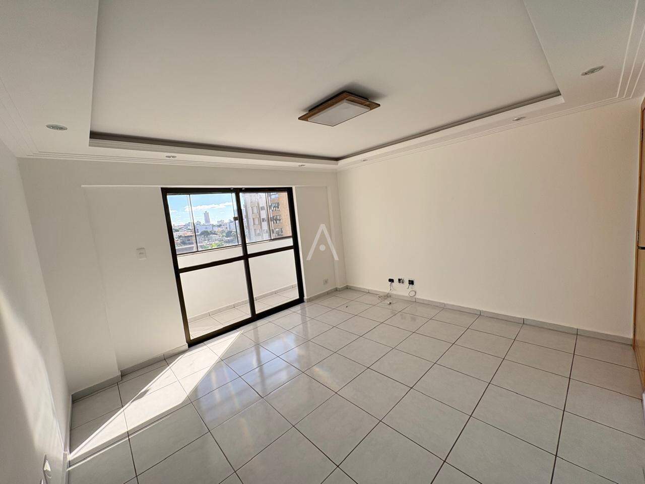 Apartamento para à venda no Bairro CENTRO em CASCAVEL: Sala
