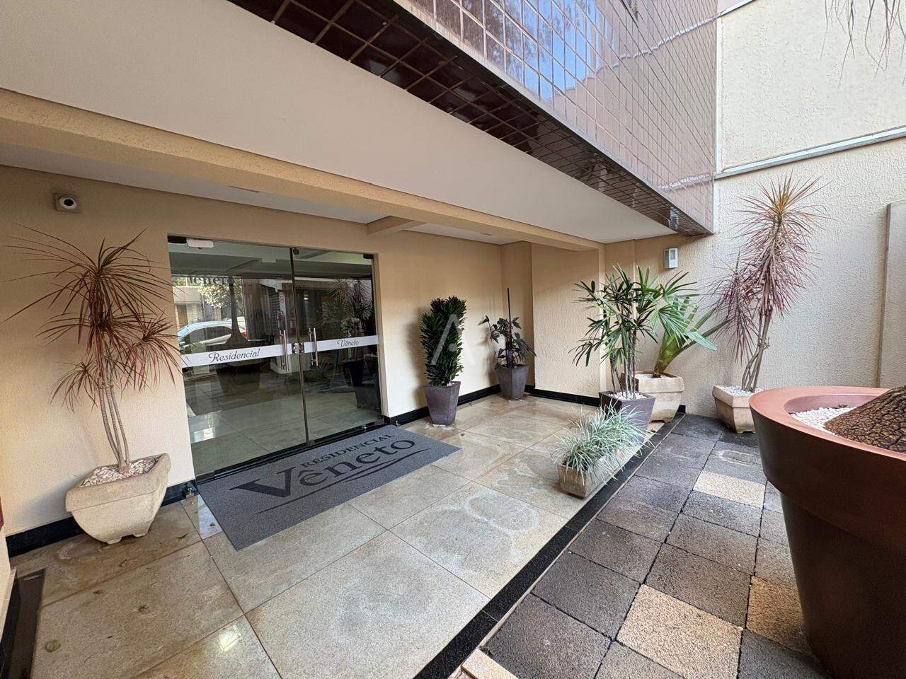 Apartamento para à venda no Bairro CENTRO em CASCAVEL: Entrada