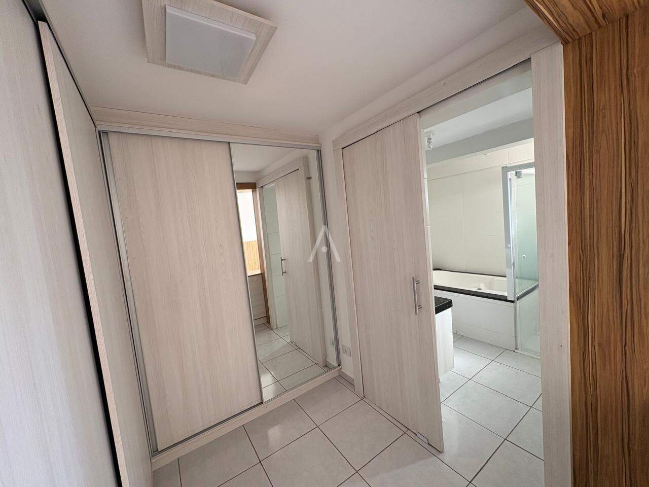 Apartamento para à venda no Bairro CENTRO em CASCAVEL: Closet