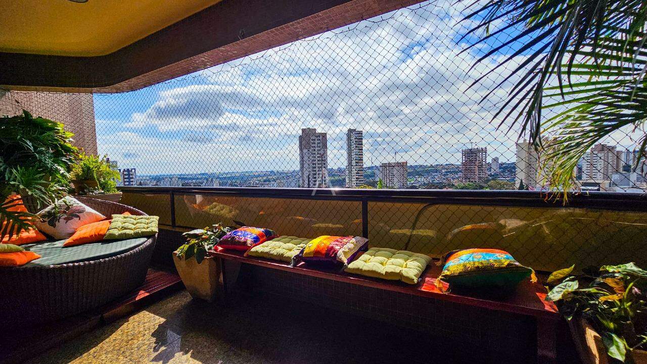 Apartamento para à venda no Bairro CENTRO em CASCAVEL: