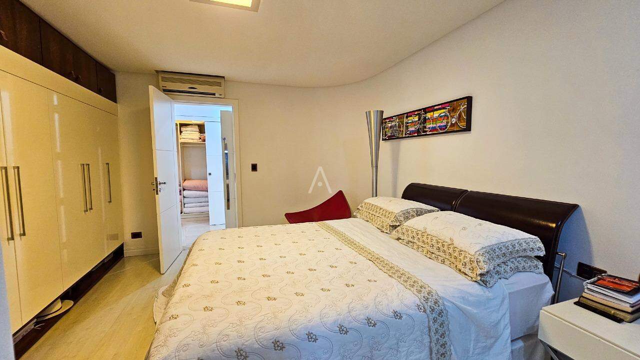 Apartamento para à venda no Bairro CENTRO em CASCAVEL: