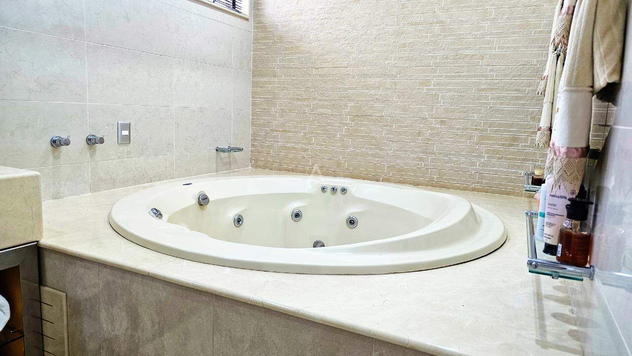 Apartamento para à venda no Bairro CENTRO em CASCAVEL: