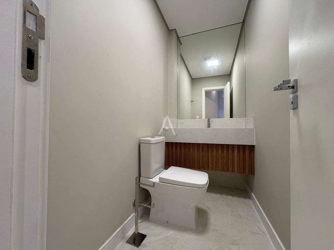 Apartamento para à venda no Bairro COQUEIRAL em CASCAVEL: lavabo