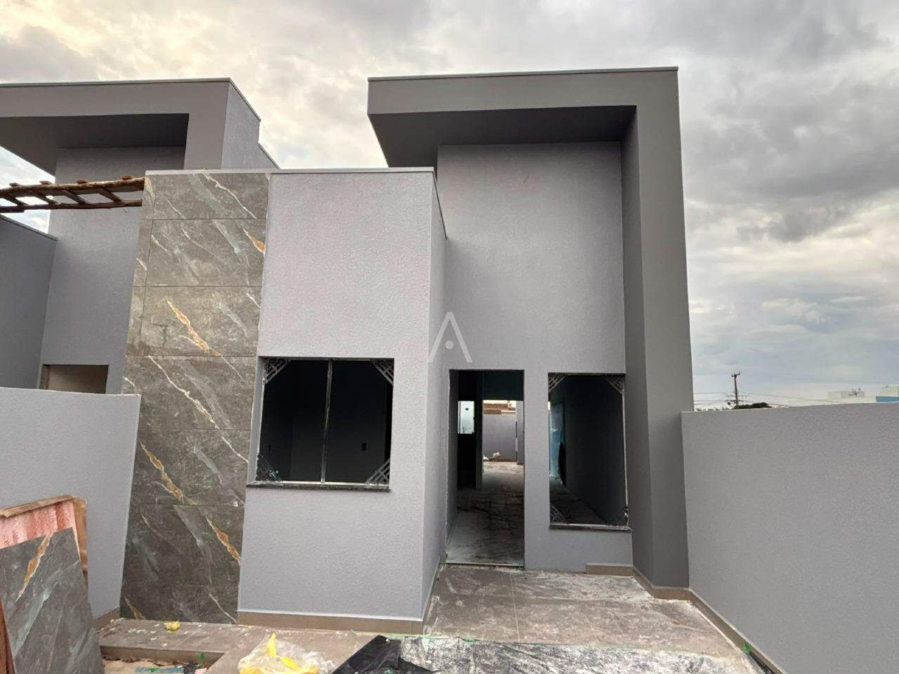Casa Residencial para à venda no Bairro JARDIM COOPAGRO em TOLEDO: 
