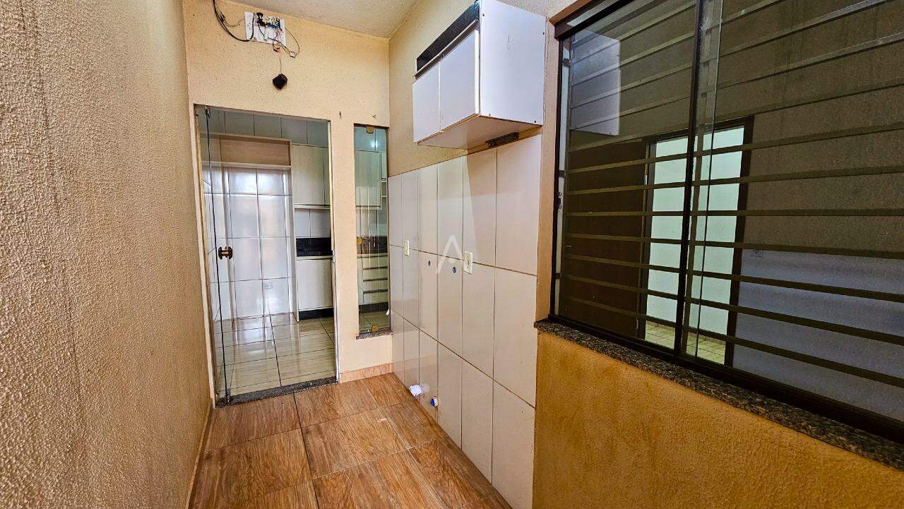Casa Residencial para à venda no Bairro ESMERALDA em CASCAVEL: