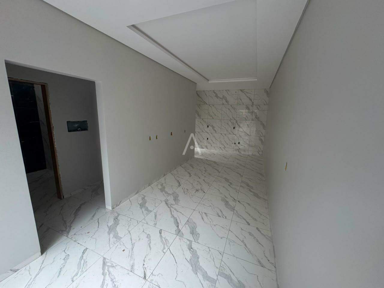 Casa Residencial para à venda no Bairro VILA INDUSTRIAL em TOLEDO: sala e cozinha