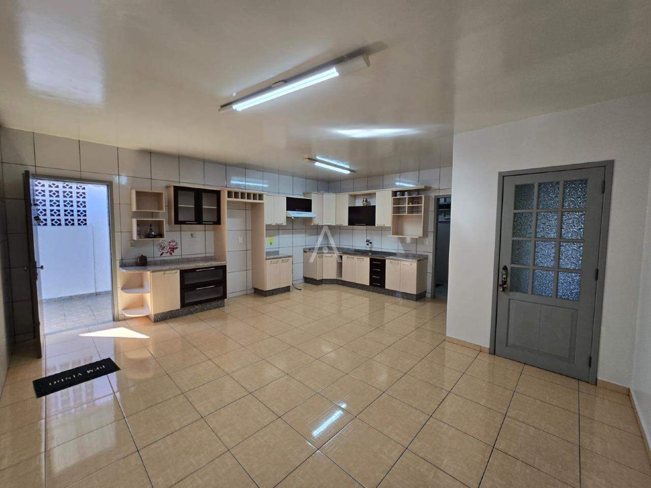 Casa Comercial para para aluguel no Bairro CENTRO em TOLEDO: