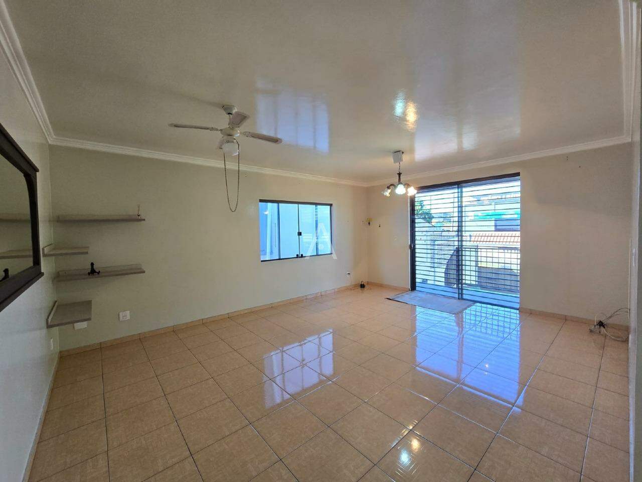 Casa Comercial para para aluguel no Bairro CENTRO em TOLEDO: Parte Superior