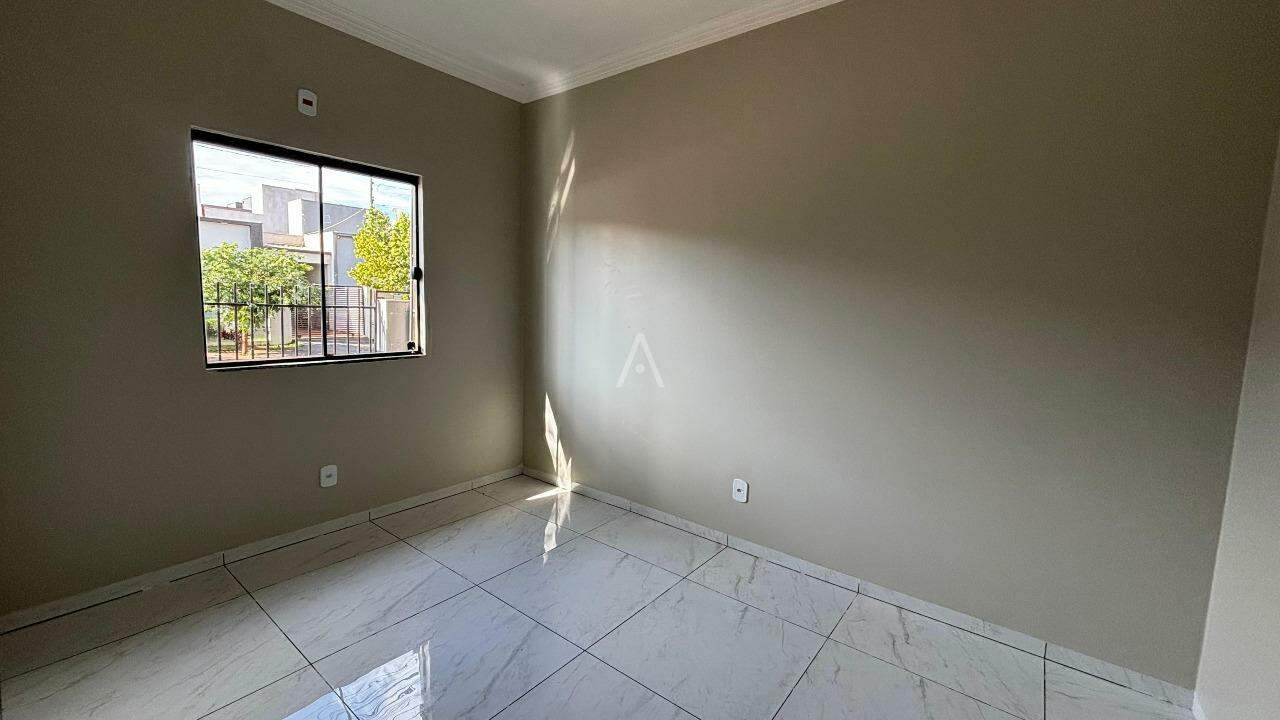 Casa Residencial para à venda no Bairro PINHEIRINHO em TOLEDO: 