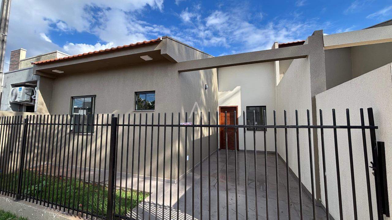 Casa Residencial para à venda no Bairro PINHEIRINHO em TOLEDO: 