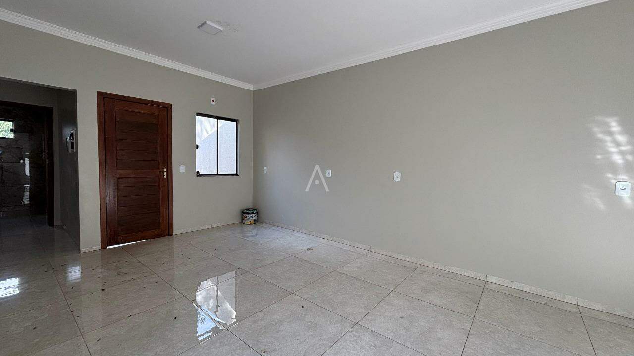 Casa Residencial para à venda no Bairro PINHEIRINHO em TOLEDO: