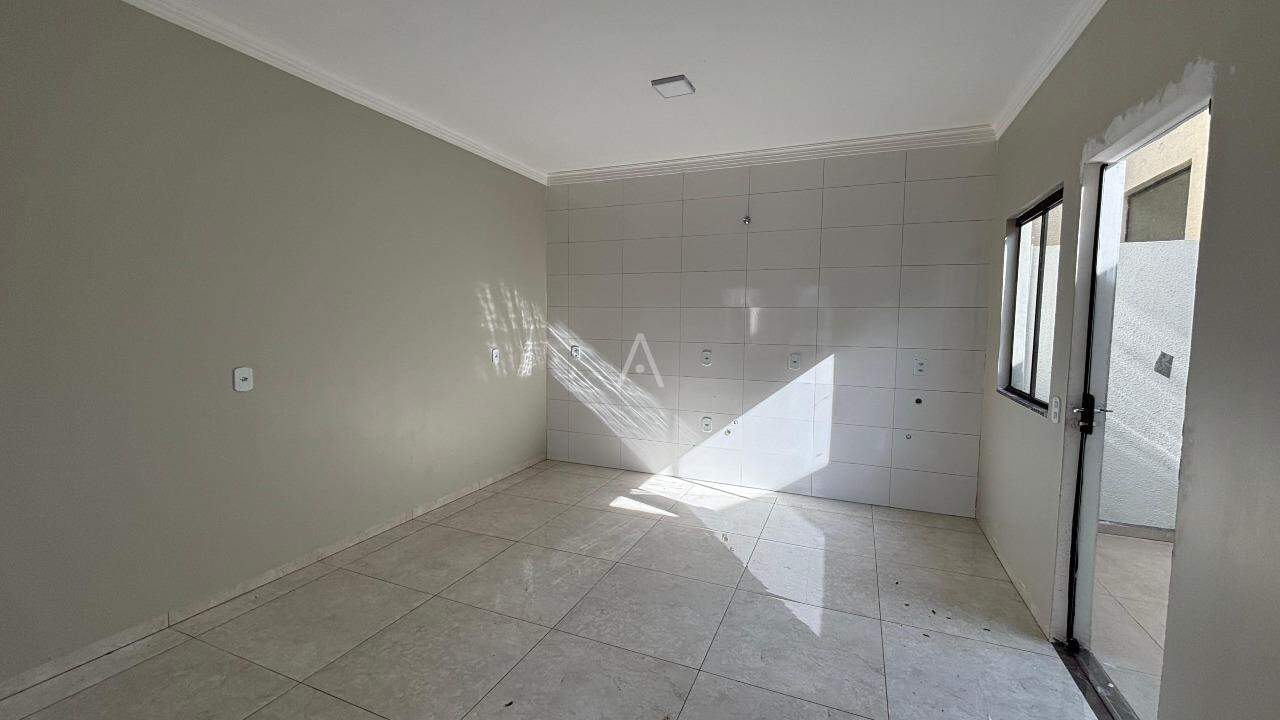 Casa Residencial para à venda no Bairro PINHEIRINHO em TOLEDO: 