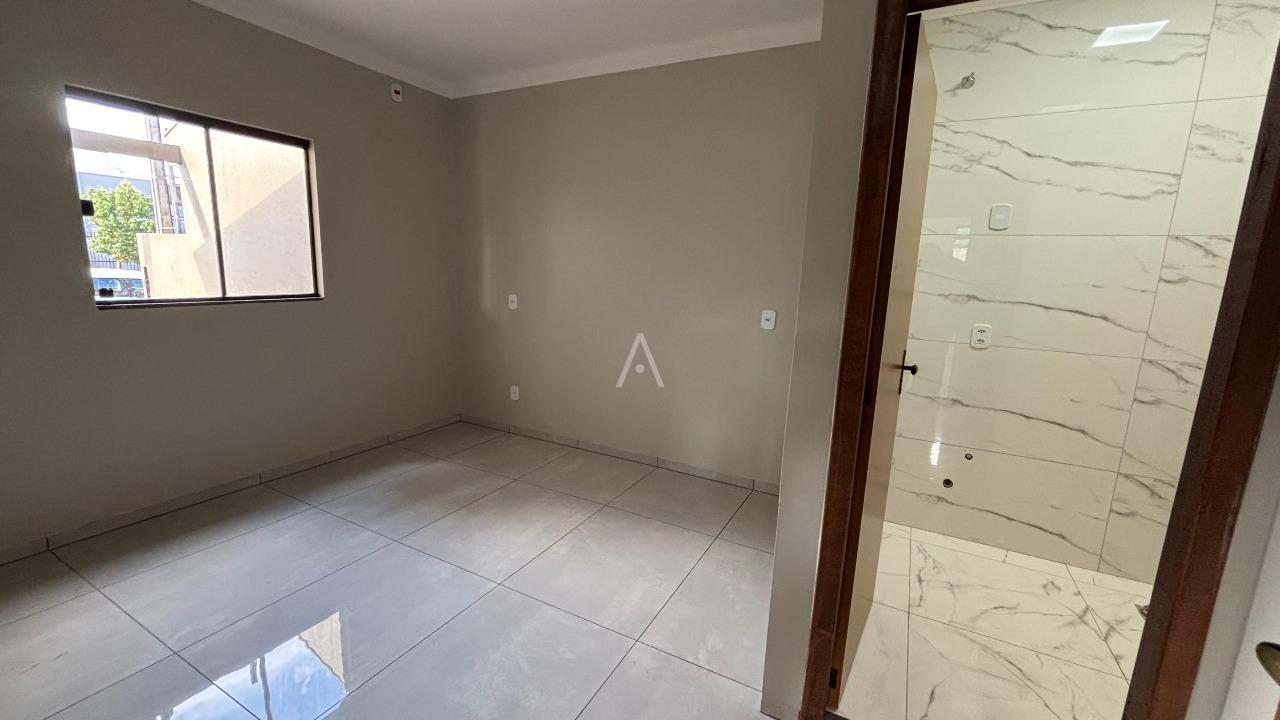 Casa Residencial para à venda no Bairro PINHEIRINHO em TOLEDO: 