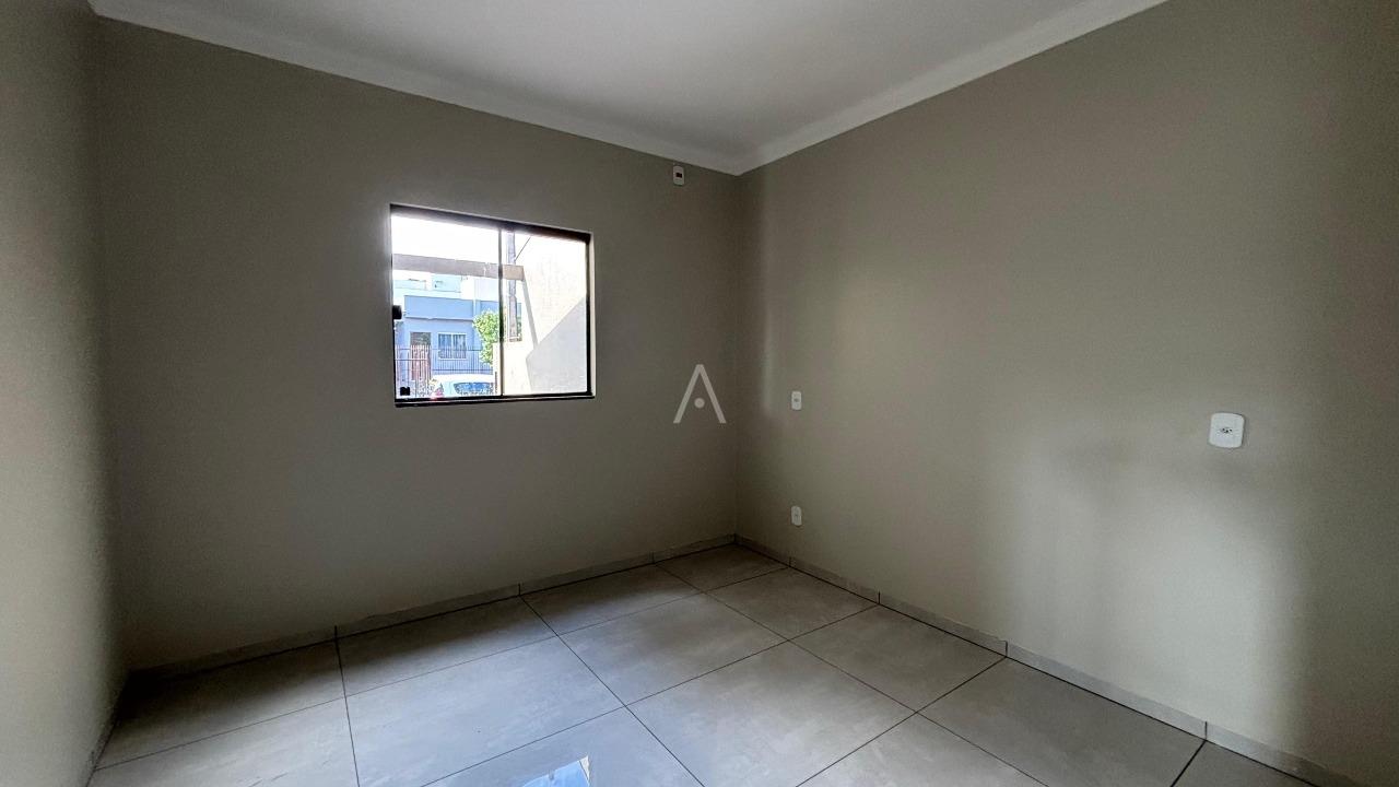 Casa Residencial para à venda no Bairro PINHEIRINHO em TOLEDO: 