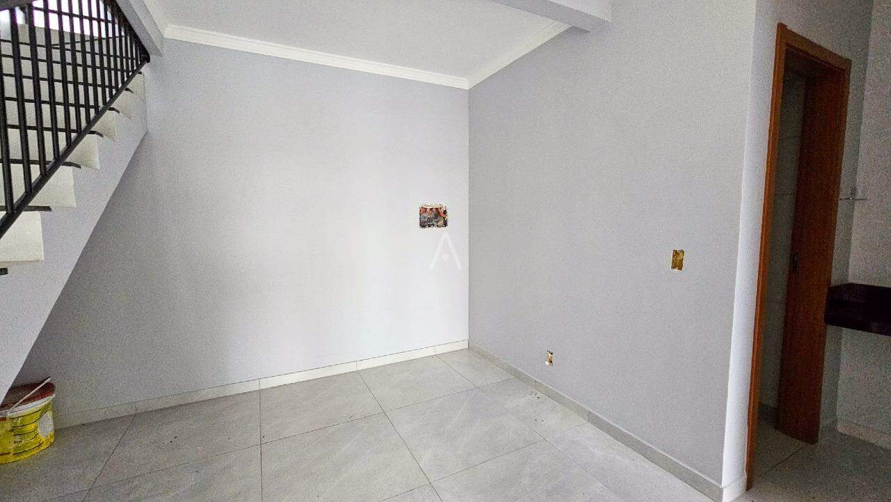 Sobrado para à venda no Bairro FLORESTA em CASCAVEL: