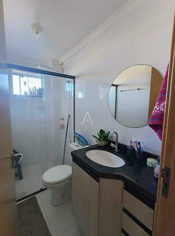 Apartamento para à venda no Bairro RECANTO TROPICAL em CASCAVEL: 
