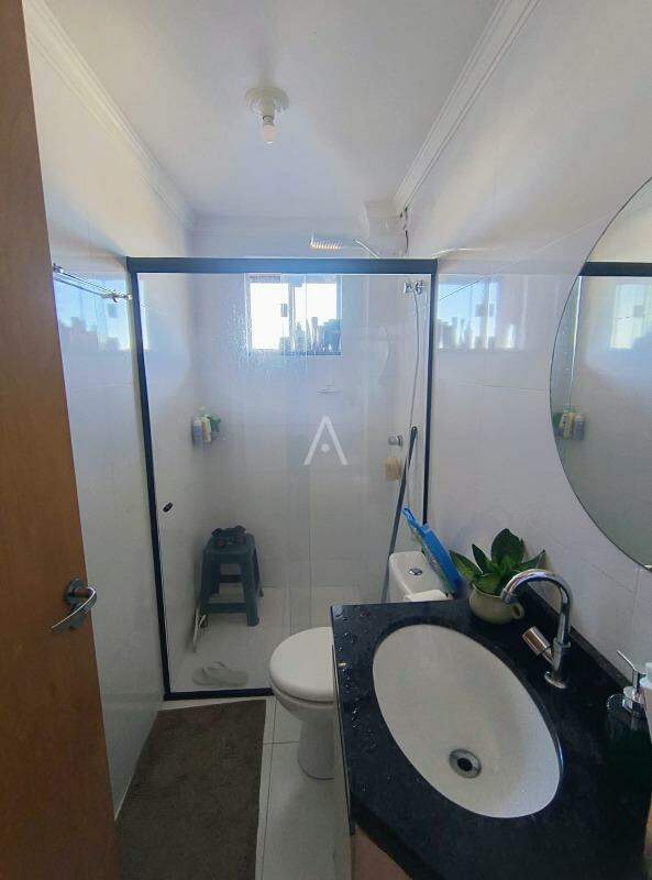 Apartamento para à venda no Bairro RECANTO TROPICAL em CASCAVEL: 