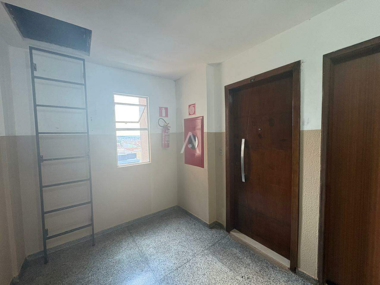 Apartamento para para aluguel no Bairro COQUEIRAL em CASCAVEL: 